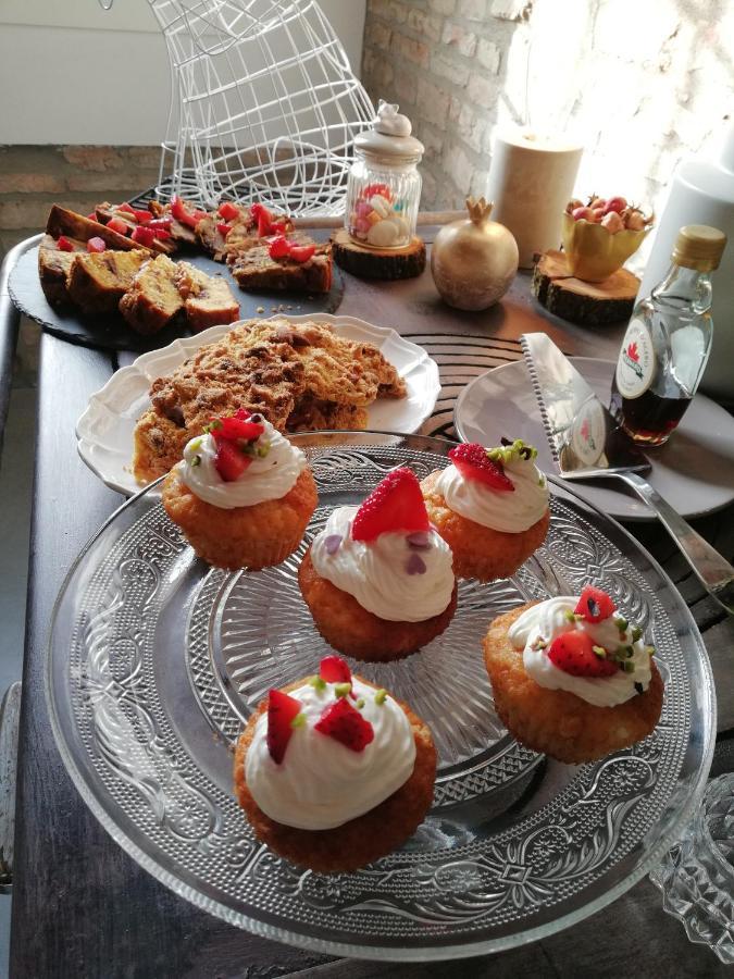 Zucchero Sui Baffi- Food Lovers B&B Mantova Luaran gambar